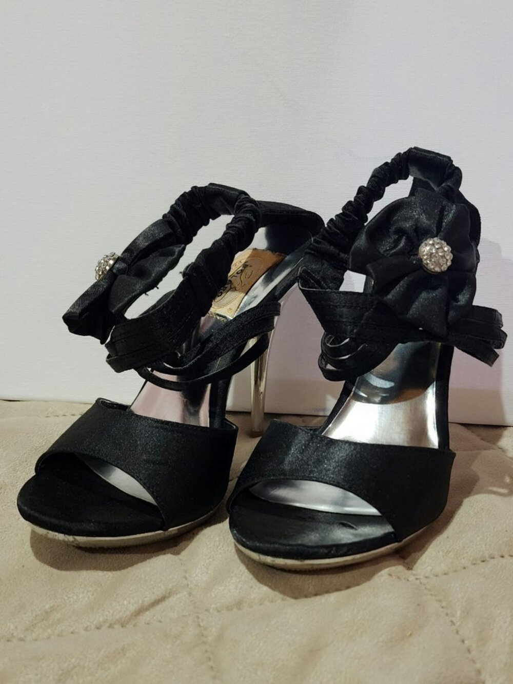 Black 4in Strappy Heels w/ Silver Details